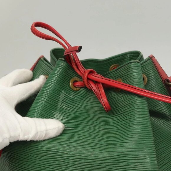 LOUIS VUITTON Epi Petit Noe Shoulder Bag Bicolor Green Red - Picture 14 of 16